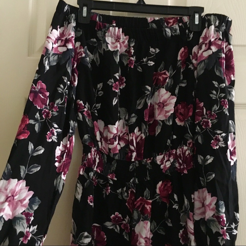 Off the Shoulder Floral Romper ✨